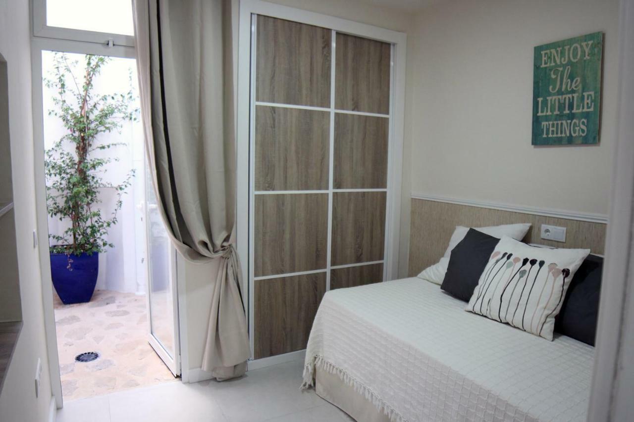 Aplus Apartamentos, Old Town Benidorm Bagian luar foto