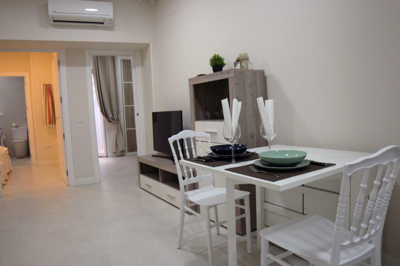 Aplus Apartamentos, Old Town Benidorm Bagian luar foto