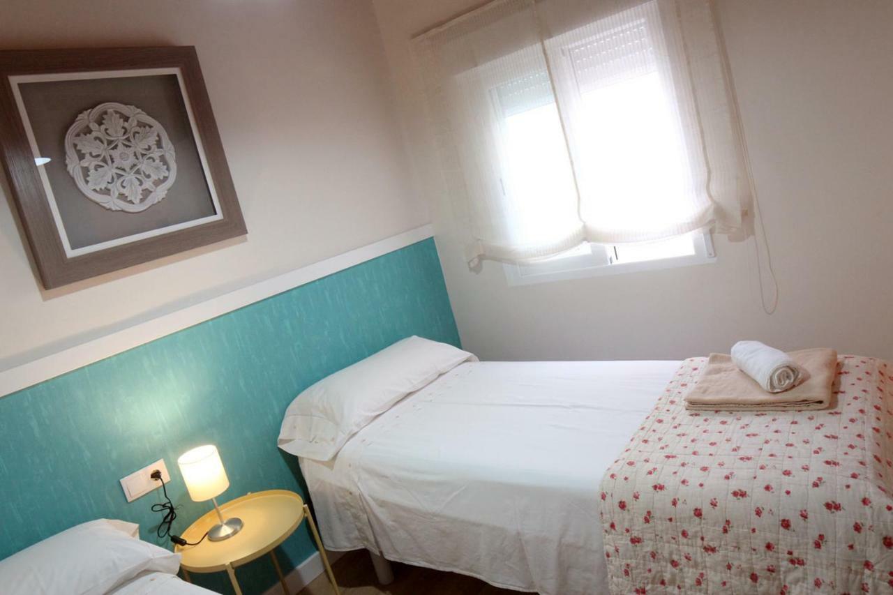 Aplus Apartamentos, Old Town Benidorm Bagian luar foto