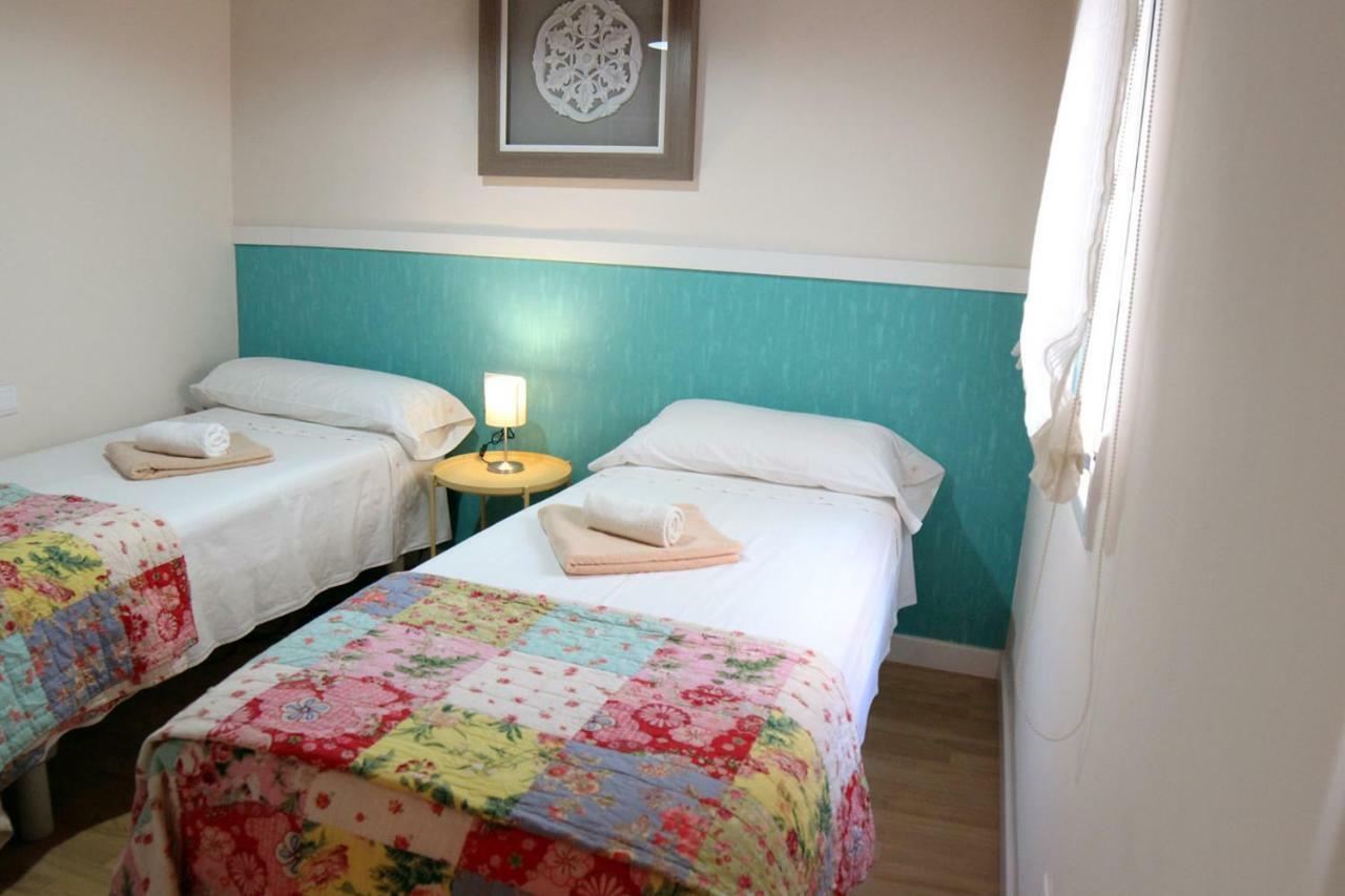 Aplus Apartamentos, Old Town Benidorm Bagian luar foto